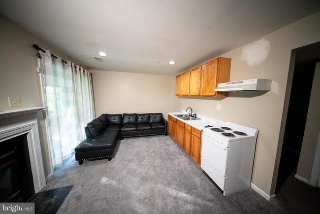 Building Photo - 853 Faraway Ct