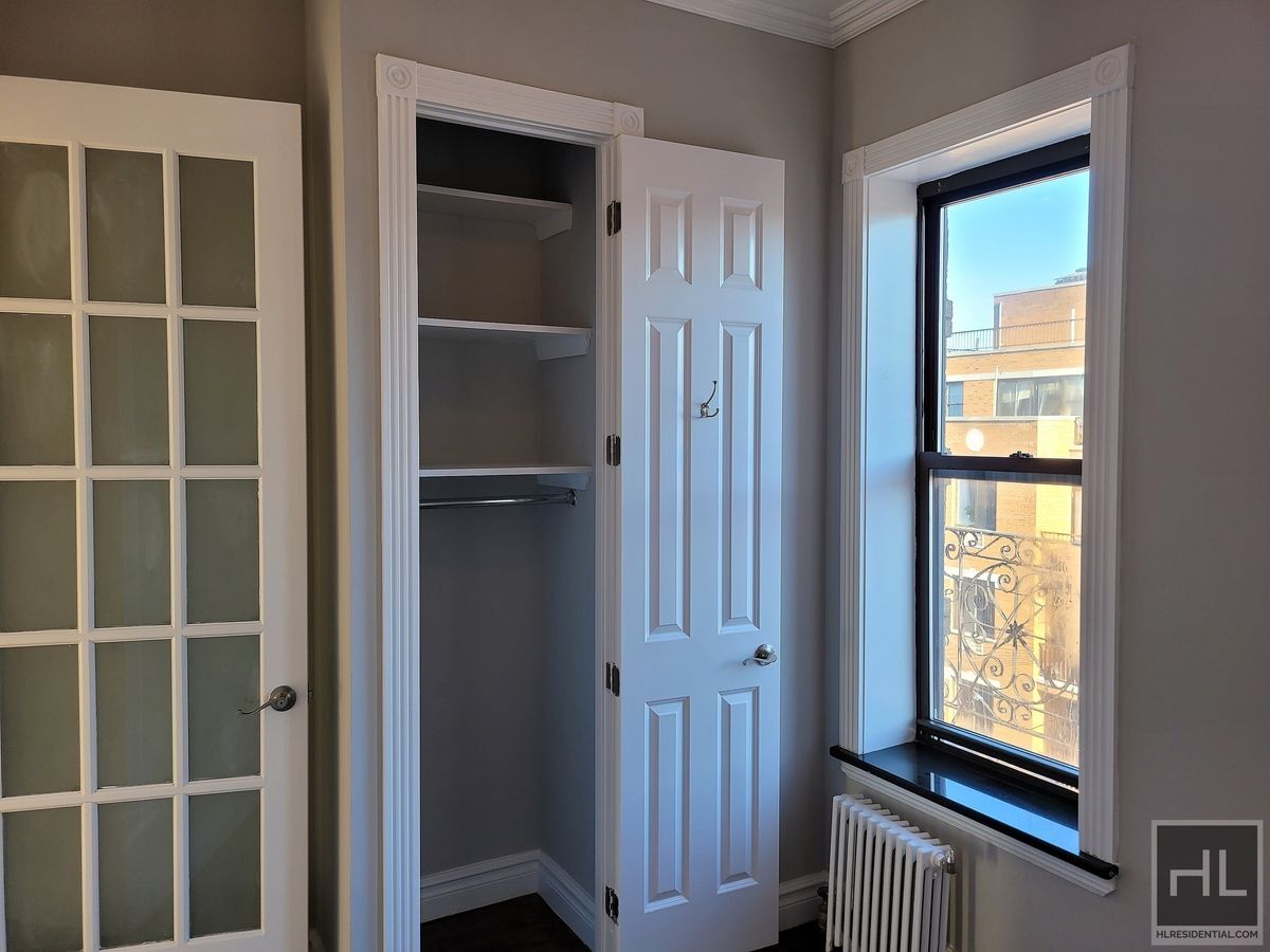 Building Photo - E 3RD ST.