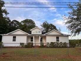 Building Photo - 100 Saville Ct