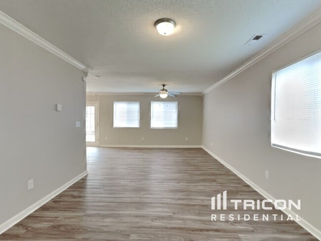 Building Photo - 7 Selsey Ct