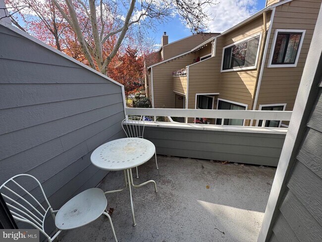 Building Photo - 1898 Villaridge Dr