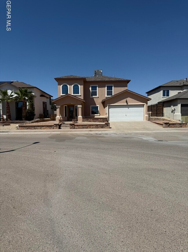 Primary Photo - 3737 Tierra Campa Dr