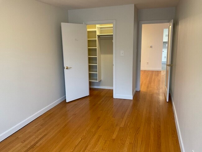 Building Photo - 26 Summer St