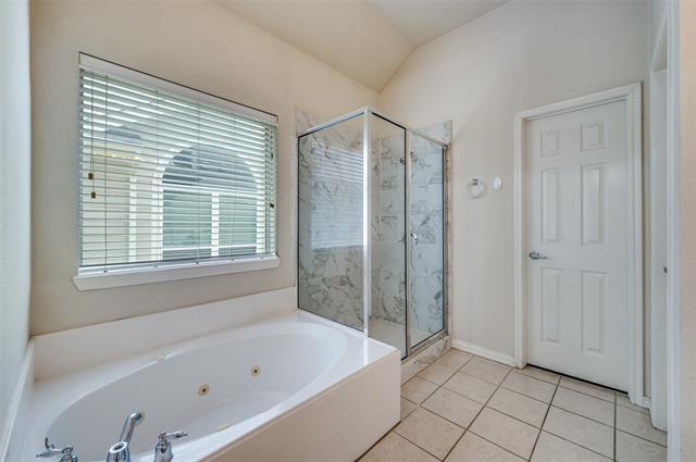 Building Photo - 9720 Colonywood Dr