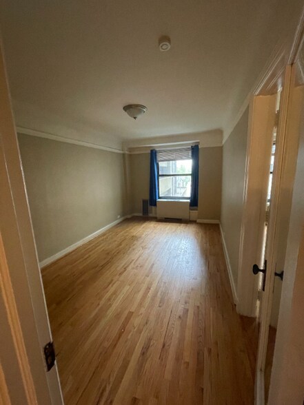 Building Photo - 15 E Kirby St