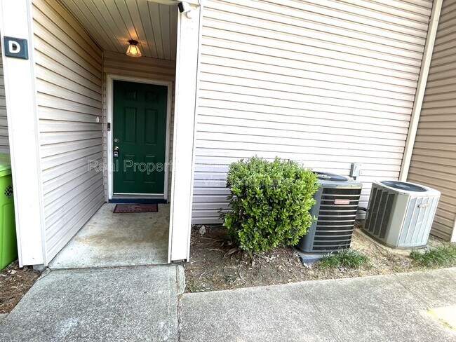 Building Photo - 4702 Walden Pond Dr