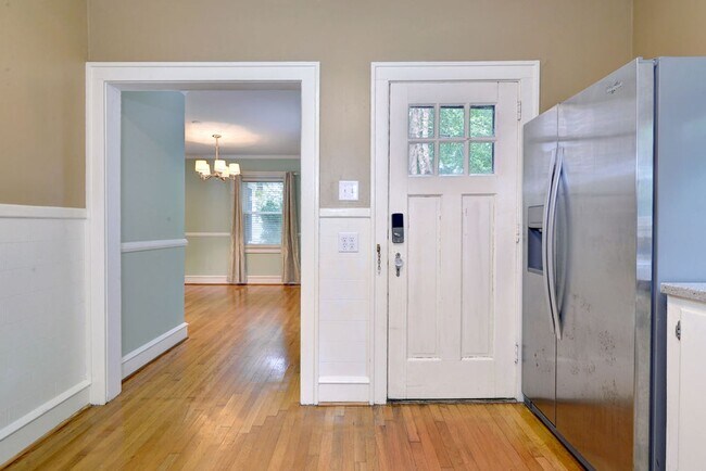 Building Photo - Delightful Home in Brandon Heights