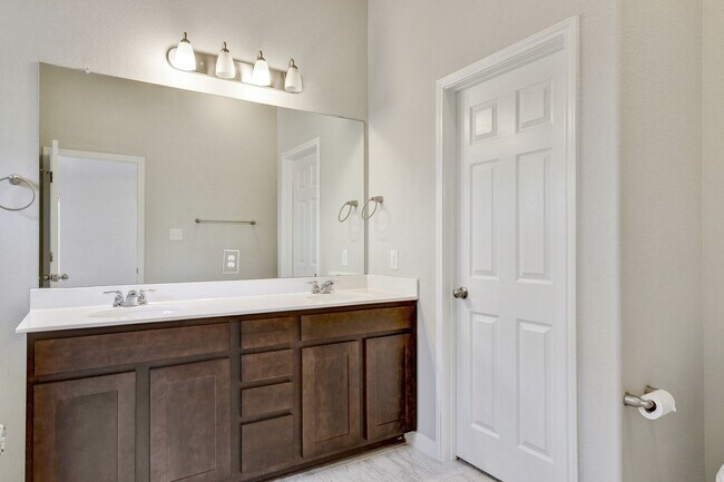 Building Photo - 1008 Goldilocks Ln., Manchaca, TX  78652