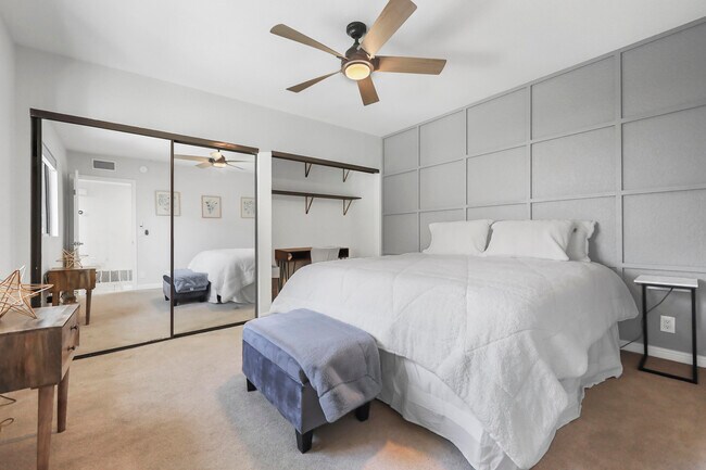 Building Photo - 166 Wimbledon Ct