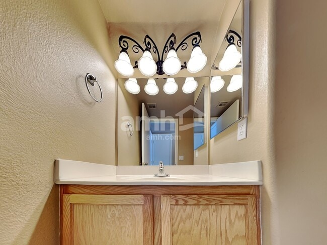 Building Photo - 9318 E Fairfield St