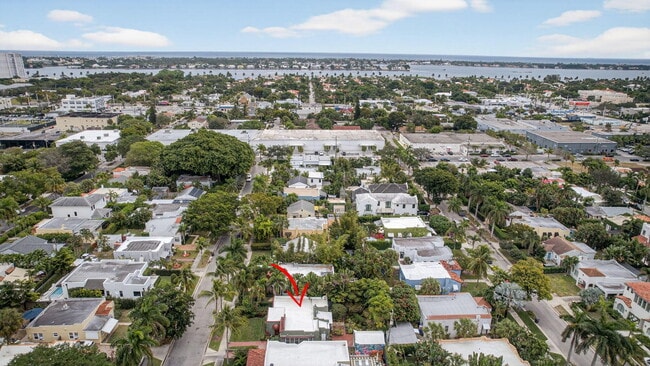 Building Photo - 616 Upland Rd