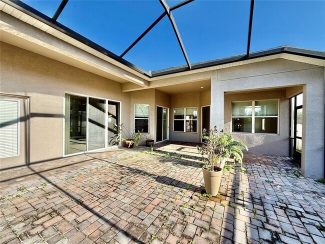 Building Photo - 10755 Rockledge View Dr