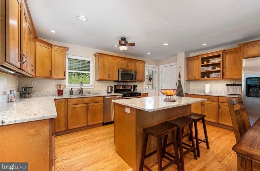 Building Photo - 36 N 19th St