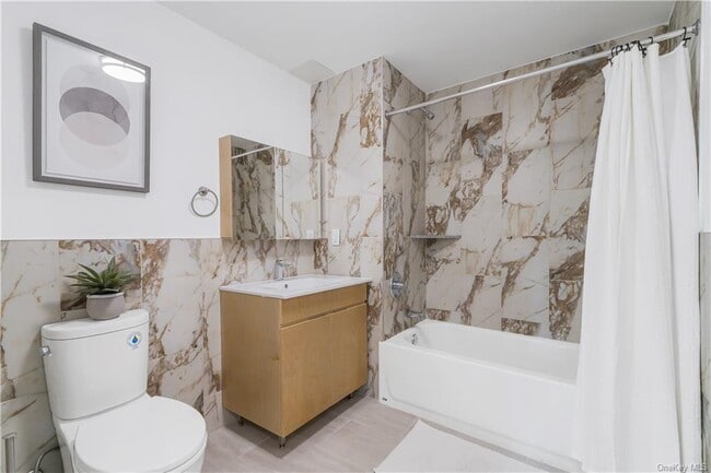 Building Photo - 1108 Brown St