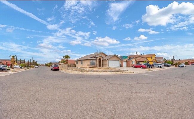 Building Photo - 2488 Tierra Rica Way