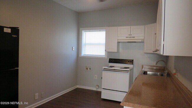 Building Photo - 1935 San Marco Blvd