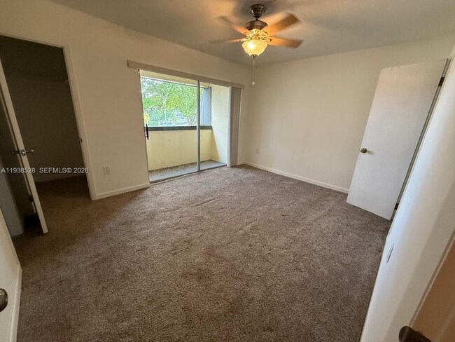 Building Photo - 8713 SW 137th Ave