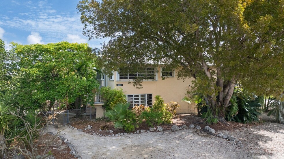 Building Photo - 22777 Jolly Roger Dr