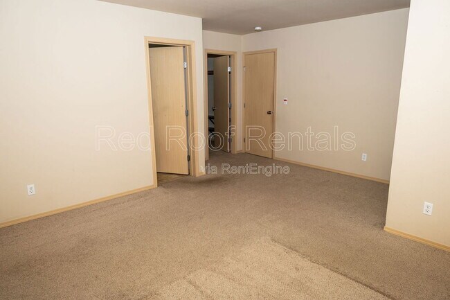 Building Photo - 20121 96th Ave E