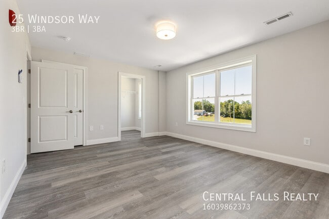 Building Photo - 25 Windsor Wy