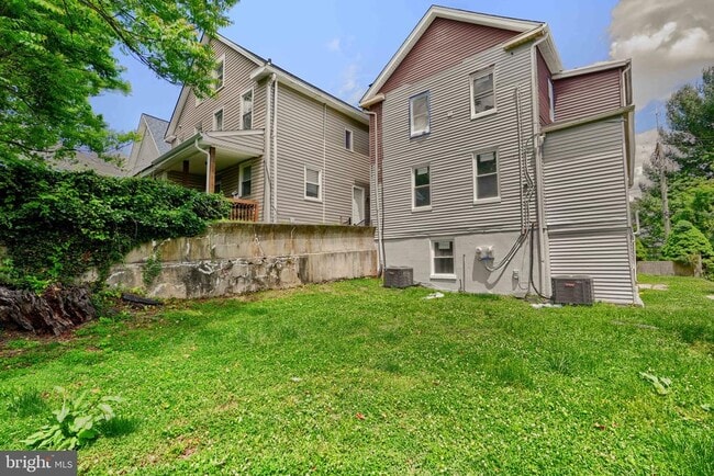 Primary Photo - 3534 Poole St