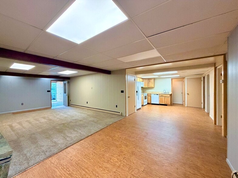 Building Photo - 130 Shawnee Dr