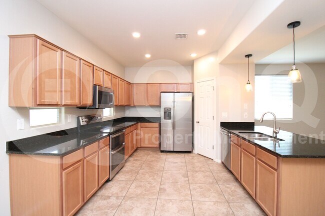 Building Photo - 5217 S 17th St