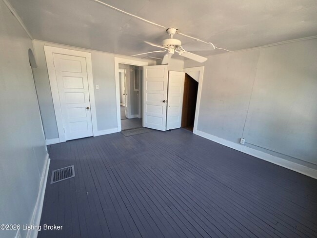 Building Photo - 321 S 39th St