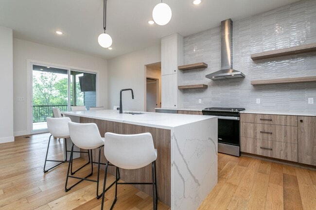 Building Photo - Luxury Breckenridge Park Home
