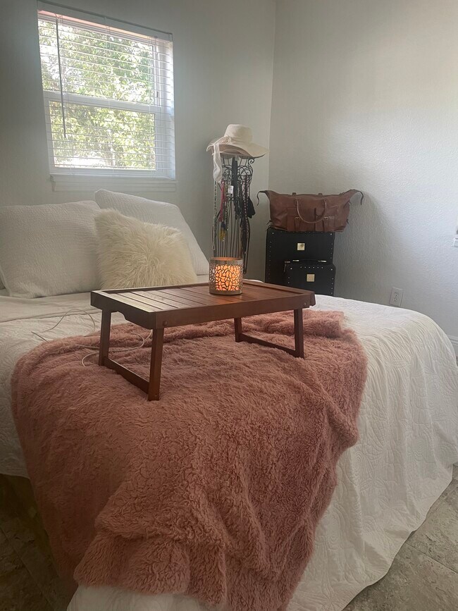 1908-w-grace-st-1908-w-grace-st-tampa-fl-33607-apartment-finder