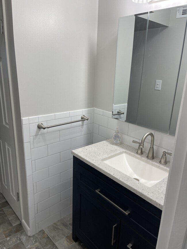 Bathroom sink area - 2525 Annunciation St