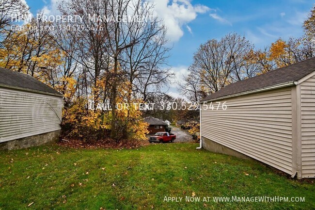 Building Photo - Cozy Two Bedroom Home!