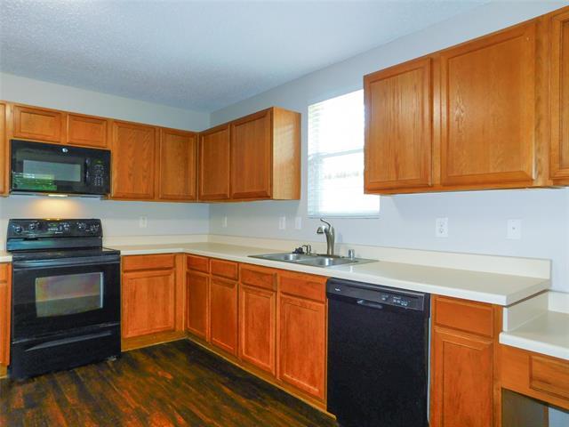 Building Photo - 5901 Thoroughbred Trail