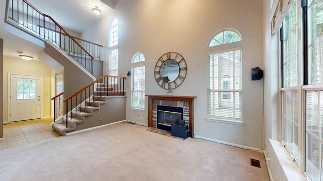 Building Photo - 1237 Cranbrook Dr