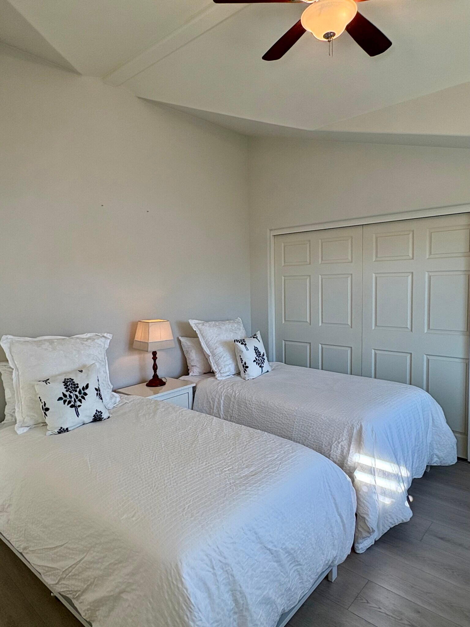 Guest bedroom - 6483 Zuma View Pl