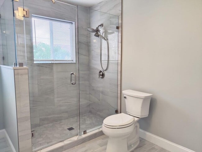 Building Photo - 6815 Via Regina