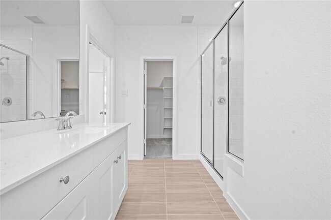 Building Photo - 16618 Golden Harvest Dr