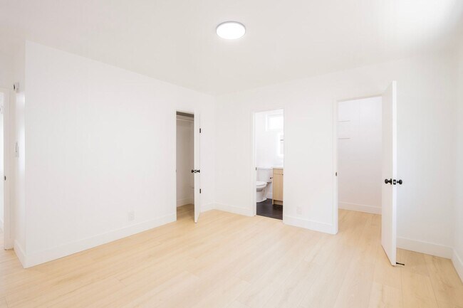 Building Photo - 3729 Glendon Ave