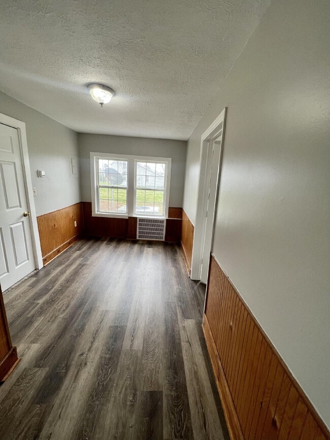 Building Photo - 2BR/1BA Home in Adairville