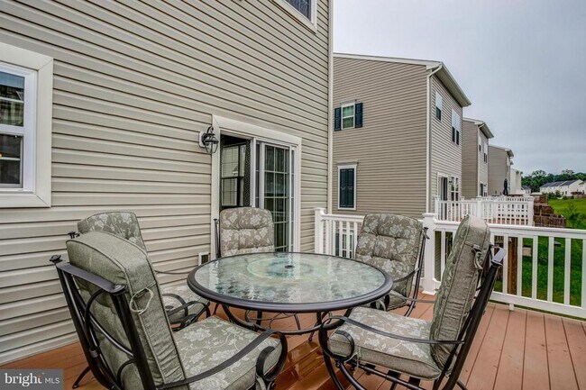 Building Photo - 7532 Briargrove Lane