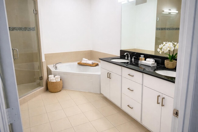 Building Photo - 19105 NE 8th Ct