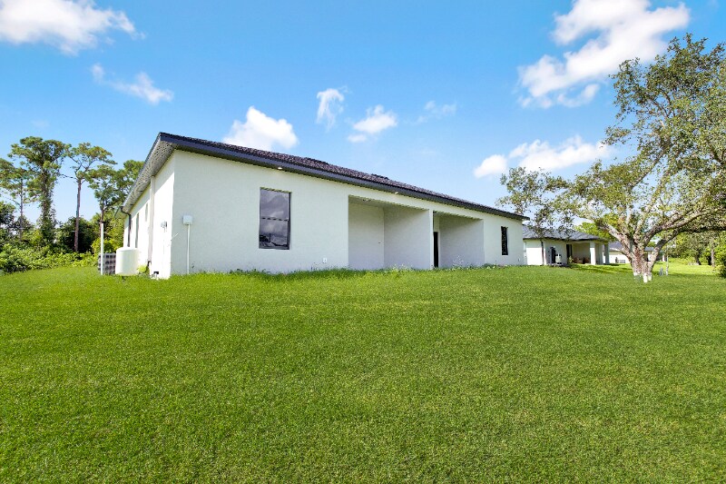 Building Photo - 4842-4842 30th St SW