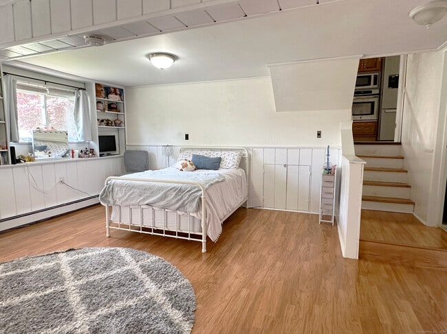 Building Photo - 39 Mohawk Dr