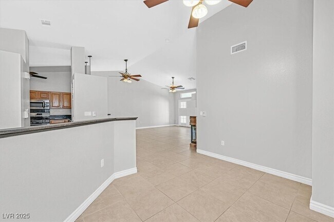 Building Photo - 100 Painted Valley St