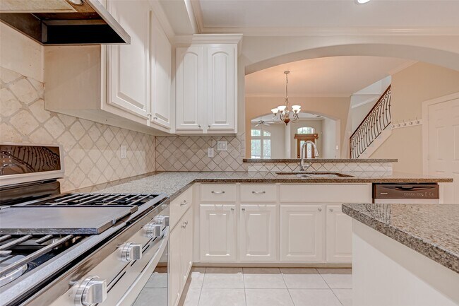 Building Photo - 13607 Brookbluff Ln