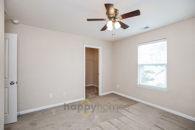 Building Photo - 350 Spectrum Rd