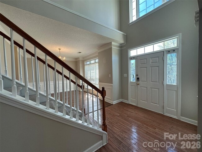 Building Photo - 5650 Berry Ridge Dr