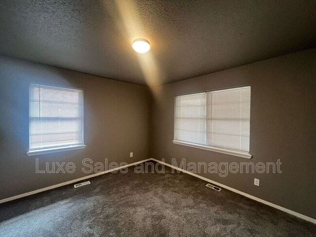 Building Photo - 503 Turtle Creek Dr