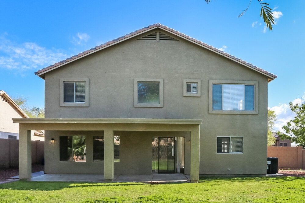 Building Photo - 5182 W Vista Ave
