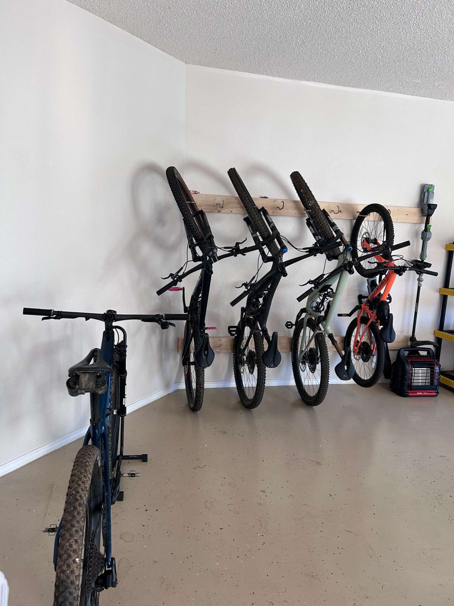 Building Photo - 15 Farnham Dr